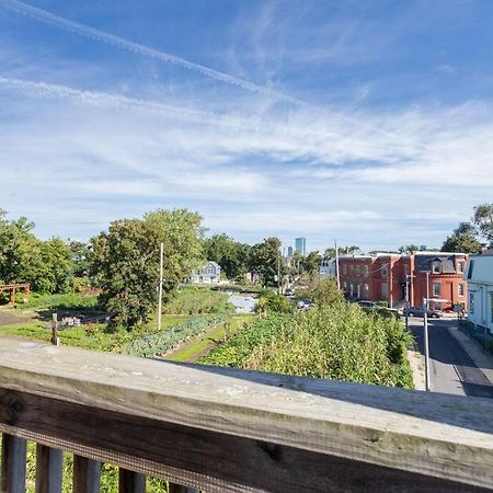 New! Boston Condo Near Mbta, 3Mi To Fenway ! Exterior photo