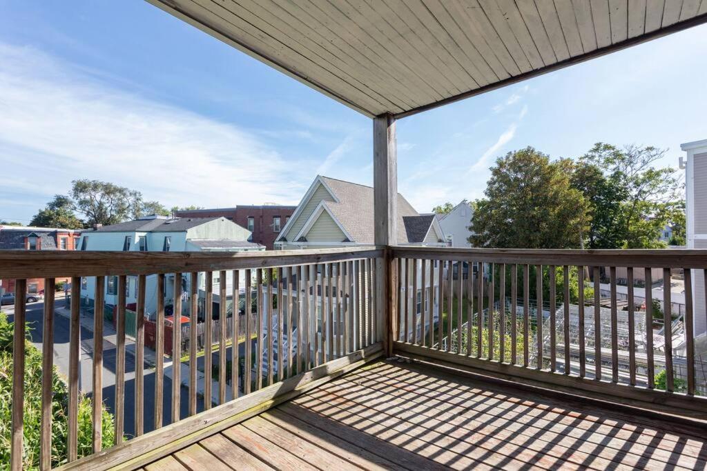 New! Boston Condo Near Mbta, 3Mi To Fenway ! Exterior photo